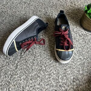 Sorel Black and Burgundy Sneakers